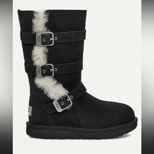 UGG Maddi II buckle up black boot with cream fluff and zipper